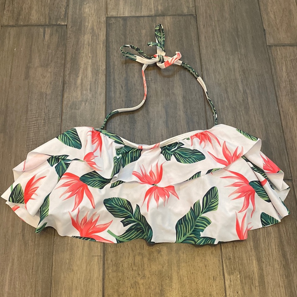 EUC‎ Womens Halter Flounce  Bikini Top Size Medium